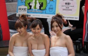 新婚之夜性videos婚礼版_剧情片在线观看高清